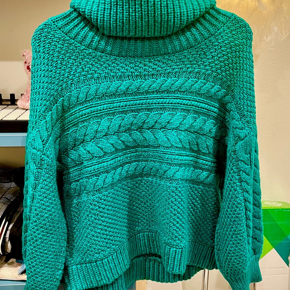 Alice + Olivia Emerald Green Cable Knit Turtleneck Sweater